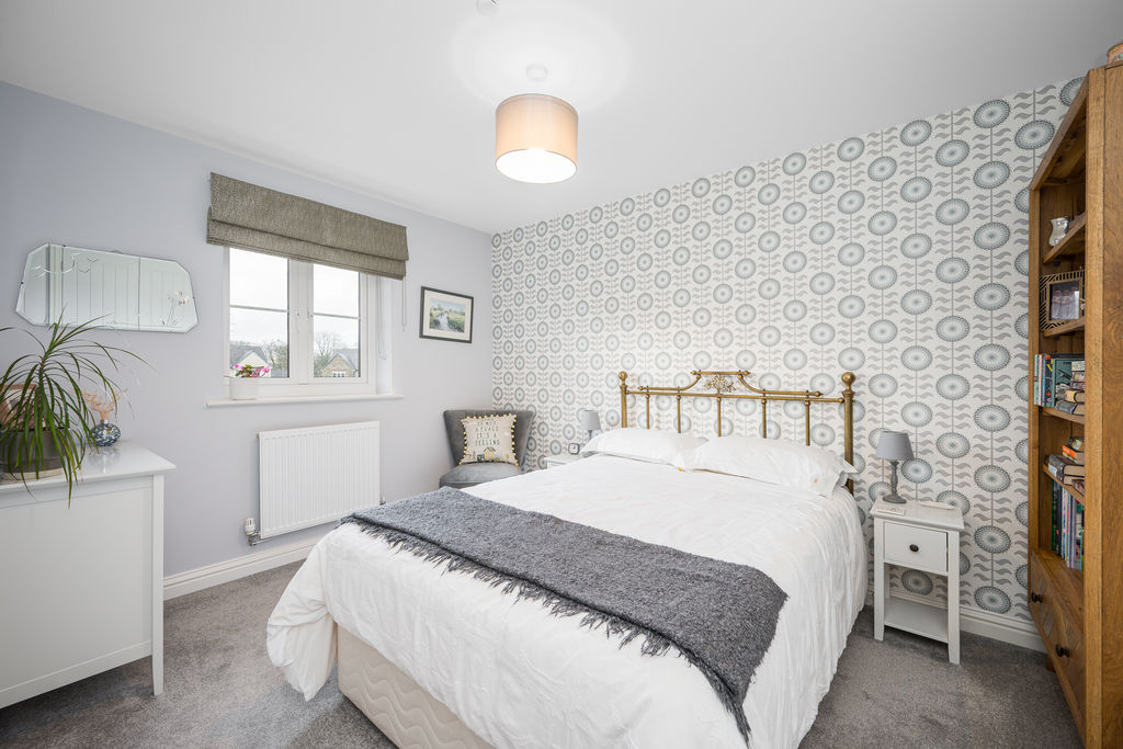 Bedroom- click for photo gallery